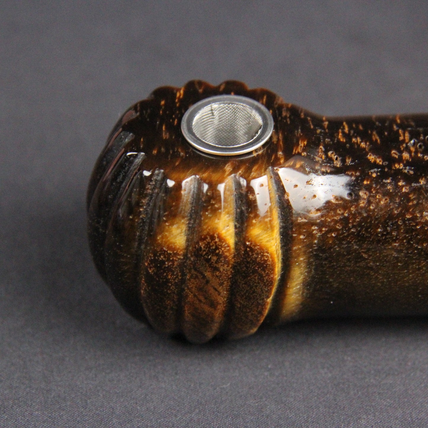 Tiger's eye phallic pipe
