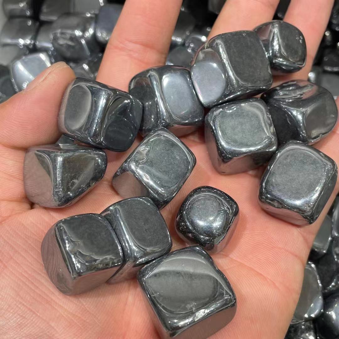 Piedras pulidas de cristal mineral de hematita natural