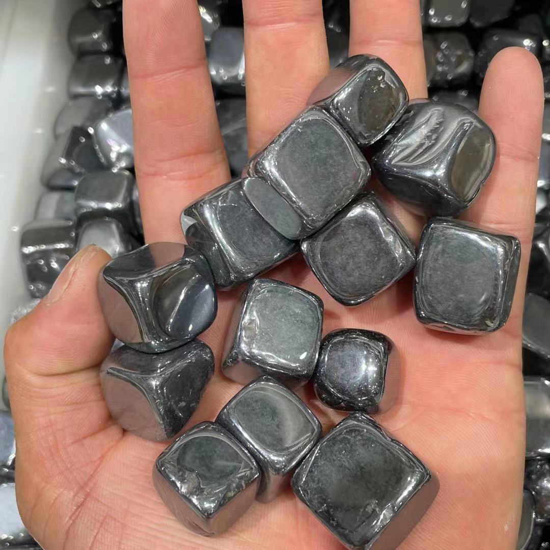 Piedras pulidas de cristal mineral de hematita natural