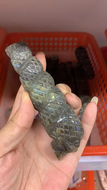 Carved Crystal Smoke Tobacco Pipes,Natural Healing Stone Skull Carving Crafts